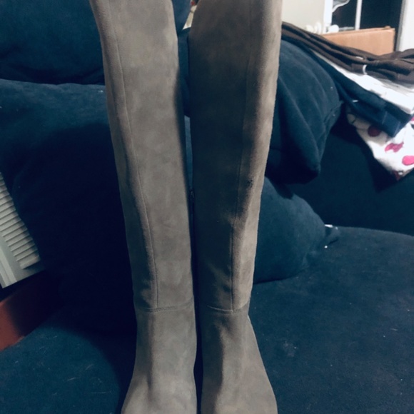 Charles David gray and black boots size 8.5 - Picture 2 of 9